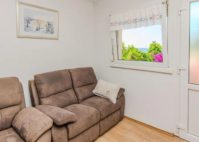 Дом отдыха Cozy In With Kitchen *